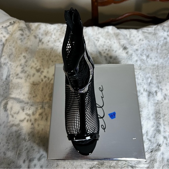New Ellie Black 7” Fishnet Rhinestone Stiletto Platform Bootie Heels sz 10 - Picture 6 of 11